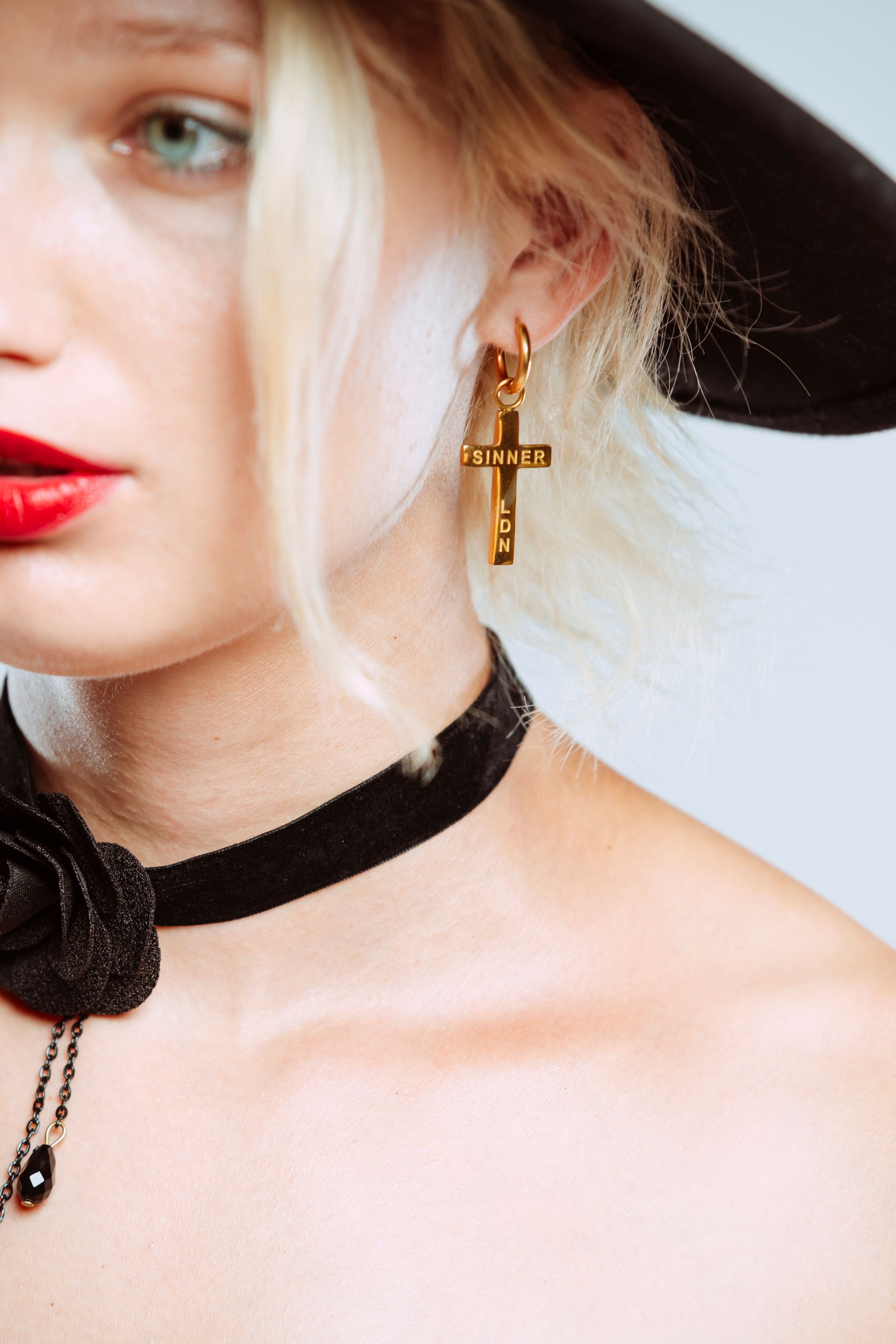 GOLDEN TEMPTATION EARRINGS