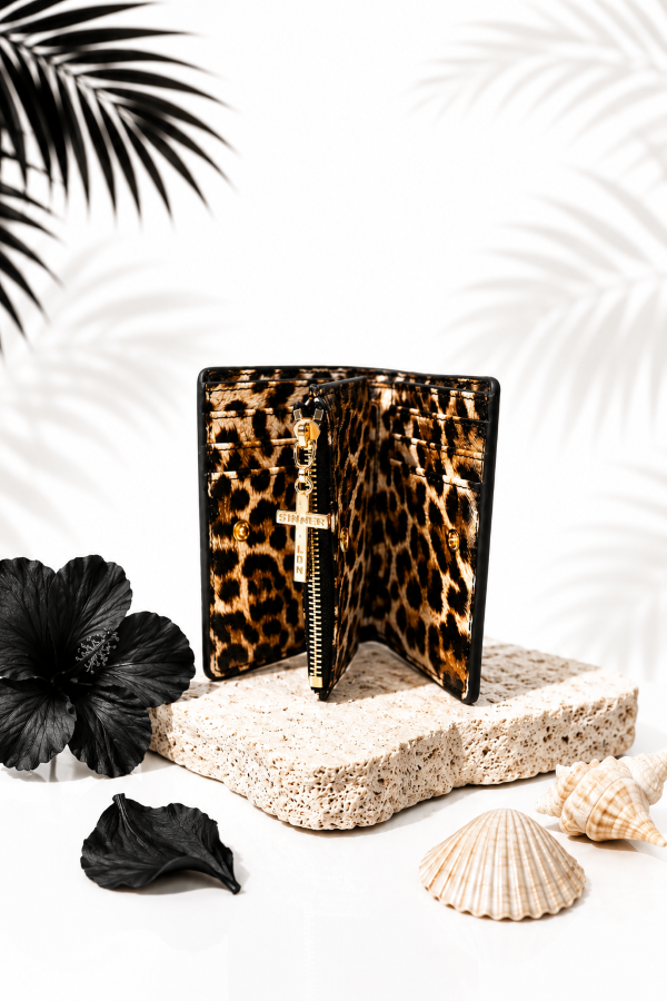 WILD SECRET WALLET